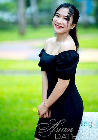 Date the member of your dreams: dating attractive Asian member CU THI BICH (Linda)
