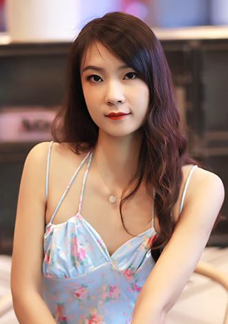 Hundreds of gorgeous pictures: Thai member Han fei from Zhengzhou