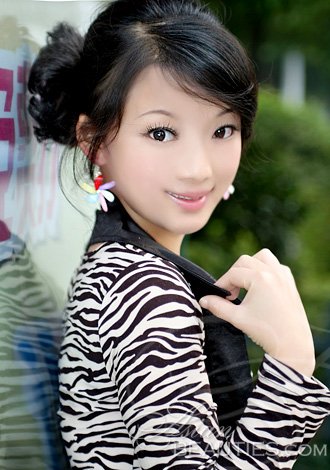 Welcome to our photo gallery! Take a look at Asianbride Xubo